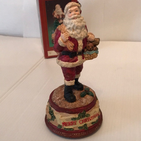 Musical Collectable Santa Figurine by Windsor - Picture 3 of 7